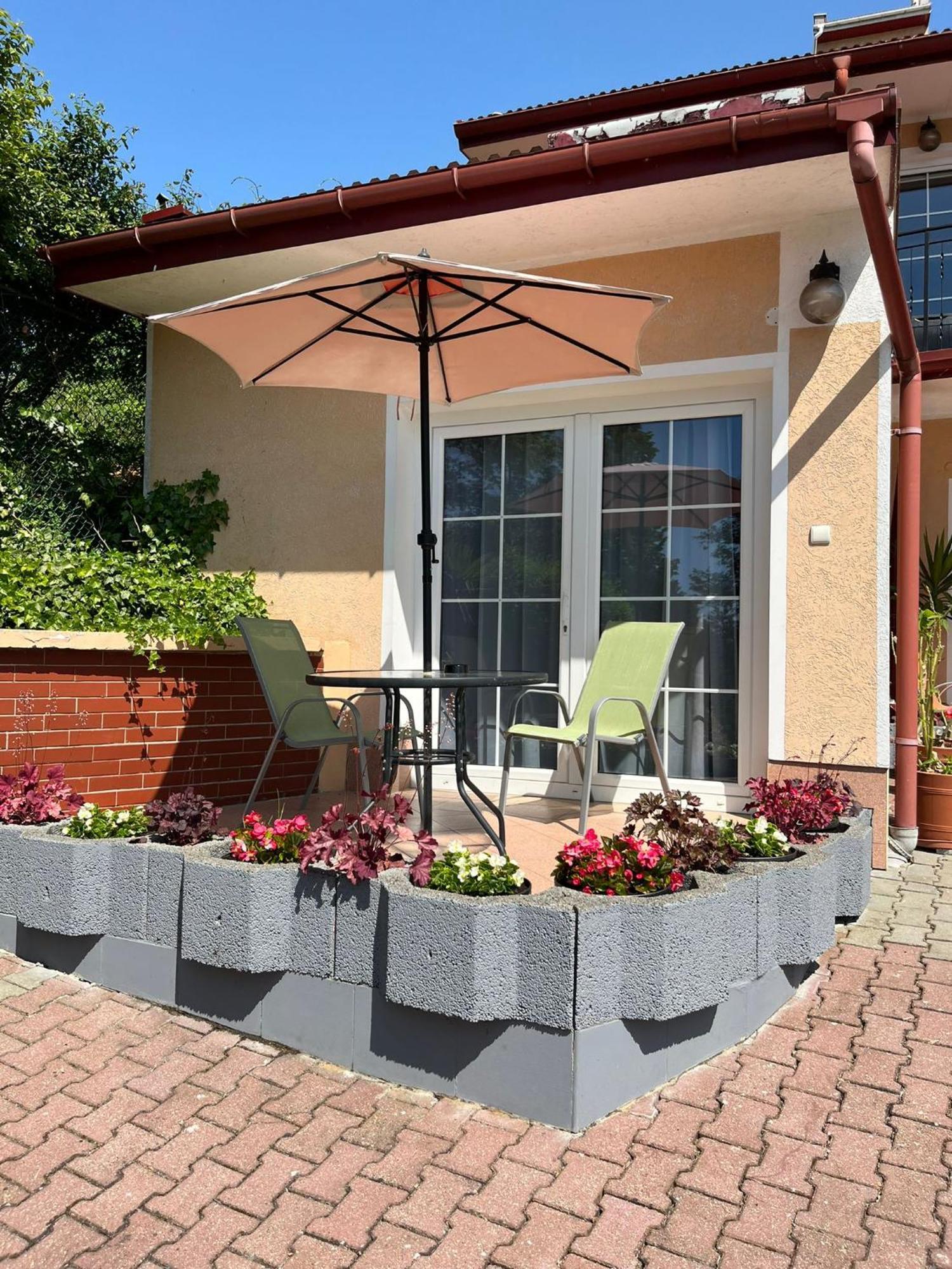 Eva Hotel Mrągowo Kültér fotó