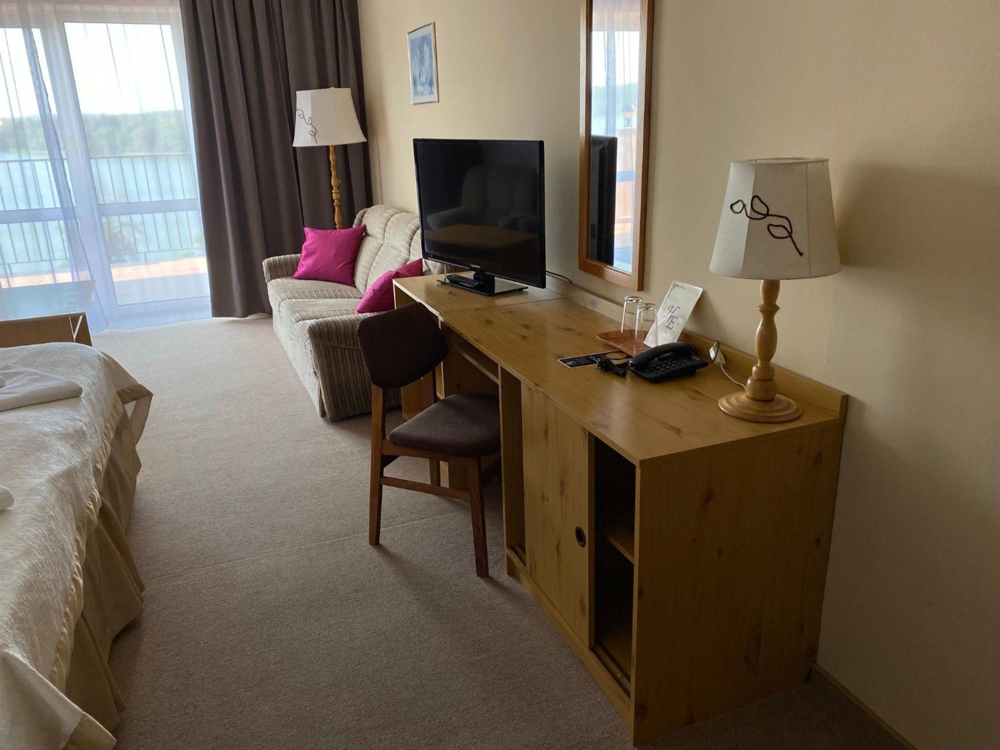 Eva Hotel Mrągowo Kültér fotó