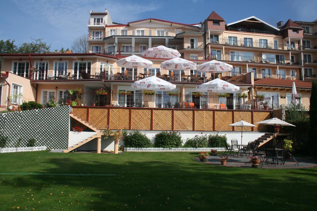 Eva Hotel Mrągowo Kültér fotó