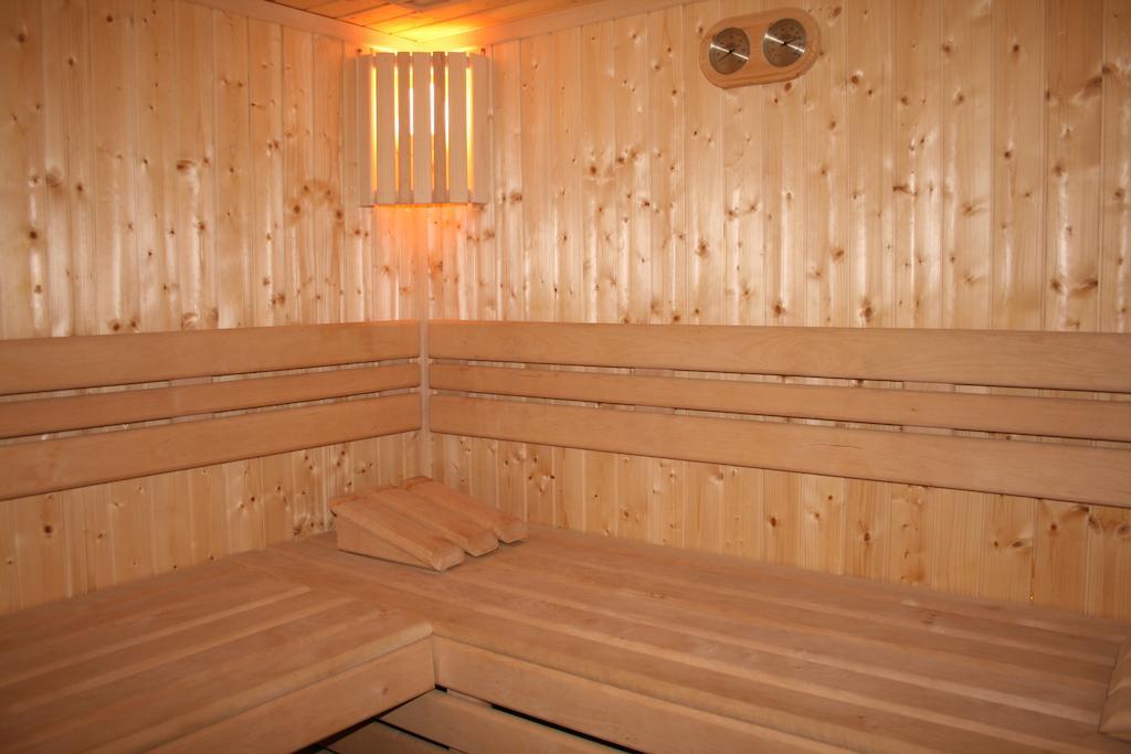 Eva Hotel Mrągowo Kültér fotó